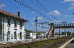 Gare-Castelnau-Passerelle.jpg
